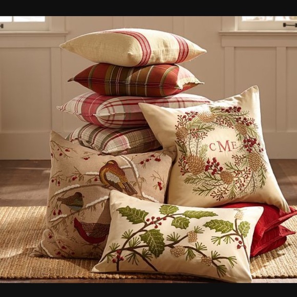 Pottery Barn Accents Rare Pottery Barn Christmas Lumbar Pillow